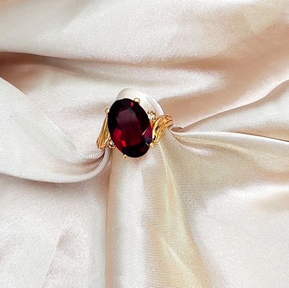 Big Red Vintage 18kge Ring size 9 - Picture 4 of 11